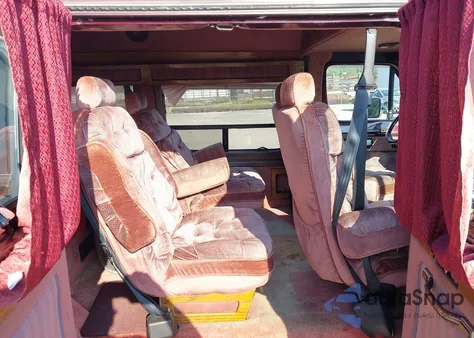 1992 Dodge Ram Van B250 z USA, uszkodzony, nr VIN 2B7HB21Y7NK130635